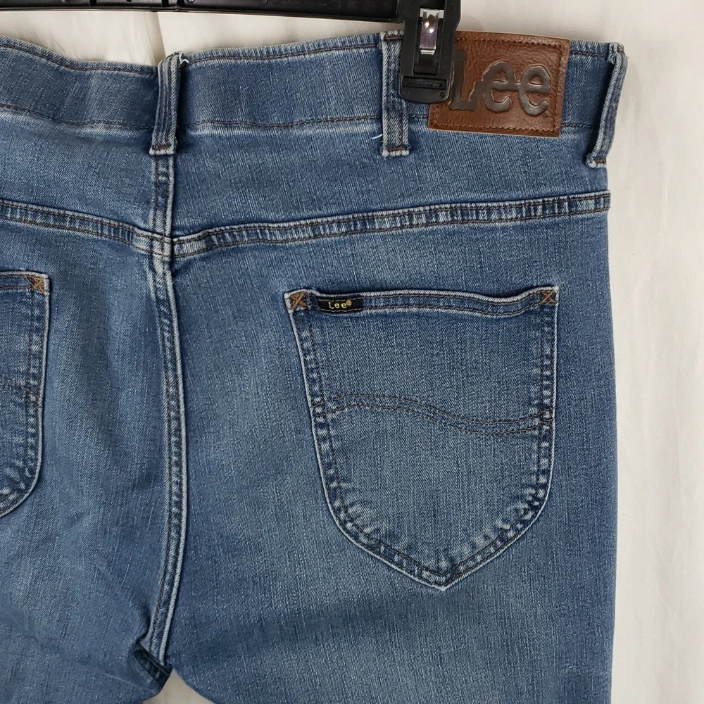 Lee Men's 40X30 Slim Fit Straight Leg Blue Jeans